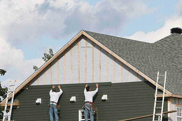 Professional Emergency Siding Repair technician working in Hinckley, MN